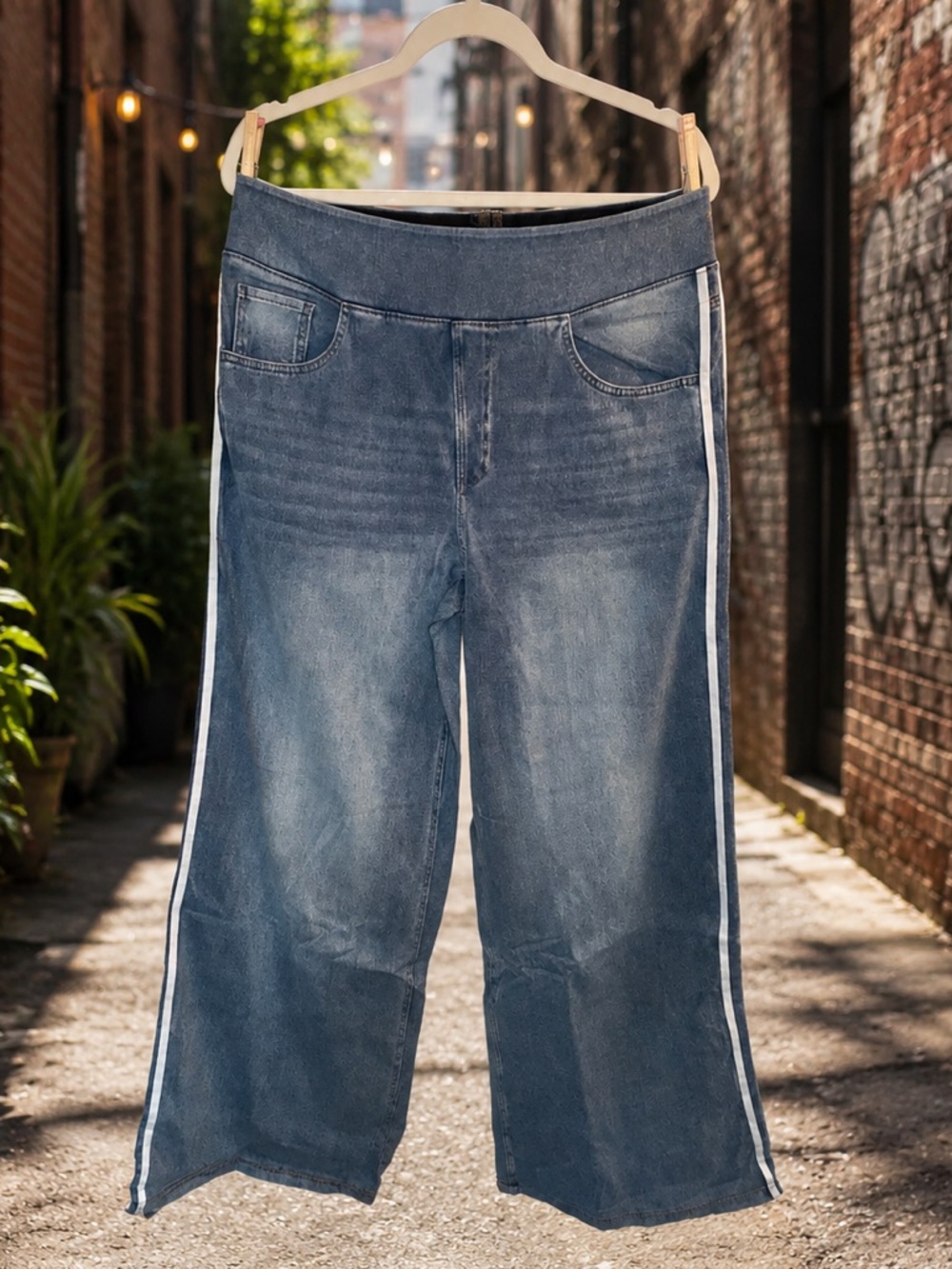 Halara XL Regular Wide Leg Pull-On Denim Look Pants Blue Side Stripe